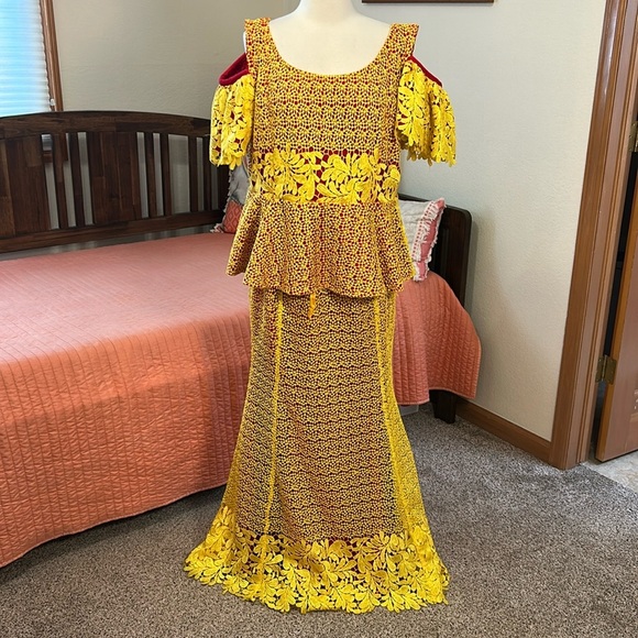 Vibrant African Ankara Style Lace Top & Skirt Set approximate size XL-XXL - Picture 4 of 17